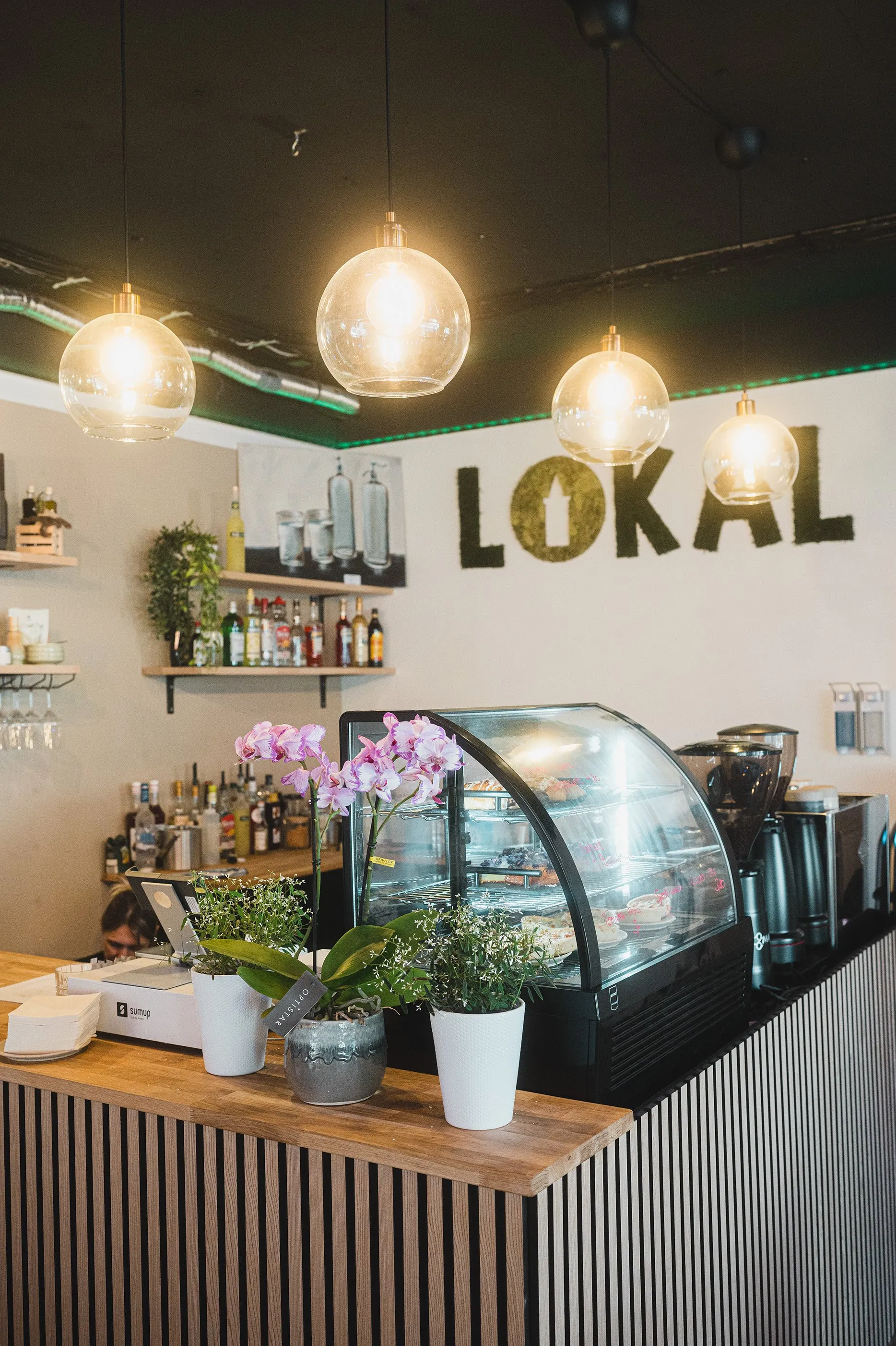 Photography for LOKAL. Bruchköbel, the hybrid town shop